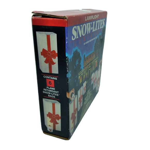 Vtg Christmas Lamplight Snow-Lite Luminarias 8 Prefilled Liquid Candles & Bags - Picture 4 of 5